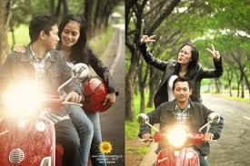 Maybe you would like to learn more about one of these? Kumpulan Foto Prewedding Pake Vespa Toprewed