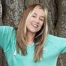 Taylor Barth's Instagram, Twitter & Facebook