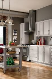 Small Space Big Design Make The Most Of Your Kitchen With Thomasville Cabinetry Thomasvillecabinetry I Contemporary Kitchen Thomasville Cabinetry Kitchen