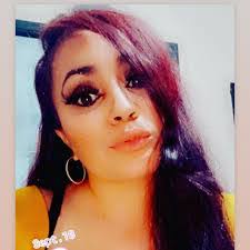 Abigail Martell's Instagram, Twitter & Facebook