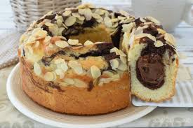 Il risultato finale sarà una torta morbida e profumata ottima per la colazione o la merenda: Il Ciambellone Soffice Al Latte Di Mandorle E Un Dolce Delicato E Semplice Da Preparare Si Mantiene Soffice Ed Dolci Ricette Dolci Dolci Con Latte Di Mandorla