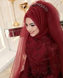 Kugu Gibi Gorunmek Isteyenlere Pinar Sems Ikbal Abiye Fiyat 885 Magazamizdan Ve Sayfamizda Bulabilirsi Bridal Hijab Muslim Brides Wedding Hijab Styles