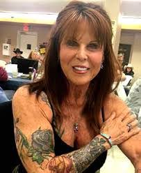 Teal Roberts's Instagram, Twitter & Facebook