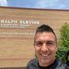 Hector Ramirez (@RamirezHector29)