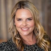 Jill Vanderveen's Instagram, Twitter & Facebook