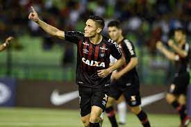 Atletico pr attacking midfidler raphael veiga is having a great season for the brazilian club (getty images). Decisivo Raphael Veiga Brilha Em Vitoria Sobre O Caracas E Confirma Boa Fase No Atletico Pr Atletico Pr Ge