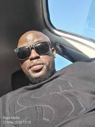 I got my person & we lockedddd in fr. 🤞🏽💍