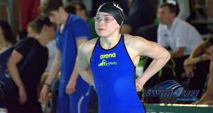 Jun 04, 2021 · benedetta pilato was only 14 years old when she won a world championship silver medal in 2019, and she hasn't slowed down since. Nuoto Benedetta Pilato Ancora Primato Nei 50 Rana Swim4life Magazine