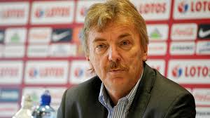 Haz tu selección entre imágenes premium sobre zbigniew boniek poland de la más alta calidad. Zbigniew Boniek Selected A Group For Poland And Indicated The Goal In El M 2022 The Polish National Team World Today News