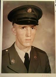 When did the 123rd Signal Battalion move from Hindenburg Kaserne?