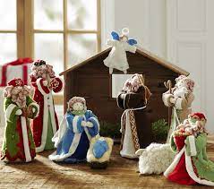 Proseguendo nella lettura avrete modo di scoprire 12 idee fotografiche per il fai da te relative proprio alla realizzazione di presepi con pasta di sale che. 11 Presepi Fai Da Te Per Bambini Fai Da Te Bambini Ornamenti Di Natale Fai Da Te Regali Di Natale Fatti In Casa