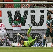 .gladbach how many miles and kilometers, how far is it from stuttgart to bergisch gladbach if you travel with an airplane (which has average speed of 560 miles) from stuttgart to bergisch gladbach. 4 Spieltag 0 7 Gladbachs Historisches Debakel In Stuttgart Welt
