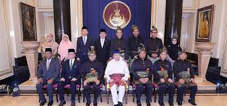 The council comprises the menteri besar. Selangor Rombakan Portfolio Exco Kerajaan Negeri