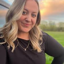 Happy Birthday to this beautiful sweet soul of a Mamma & wife! We are the  luckiest to have you in our lives and celebrate this special day and many  more years to