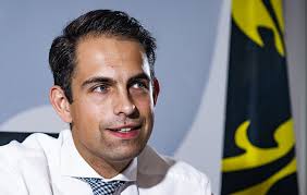 Tom van grieken scoorde met de geboorte van zijn zoon, conner rousseau met deelname aan de slimste mens en oppositiepartijen steken het meeste geld in facebook. Tom Van Grieken Verwelkomt Eerste Zoontje De Standaard Mobile