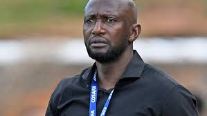 Fußball in Namibia: Nationaltrainer Collin Benjamin im Interview