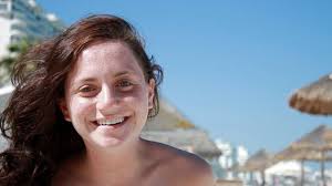 Renata Gross's Instagram, Twitter & Facebook