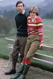 Schoffel country sells a superb range of ladies shooting clothing, and technical outerwear, such as womens country coats, waterproof jackets and ladies waterproof shooting trousers. From Sheep To Chic Why The Country Set Are So Now You Magazine