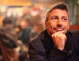Just senior singles is the site for men and women over 40+ to date, meet or chat with other senior singles looking for a relationship. Senior Dating Meet Mature Singles Dating Over 50 60 Elitesingles