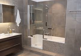 Hoe Deel Je Een Badkamer In Met Een Bad En Douche Brugman
