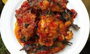 Lele bumbu balado pun siap untuk disajikan. Menu Senin Resep Ikan Lele Bumbu Balado Pedas Manis Dan Gurih Portalmadura Com