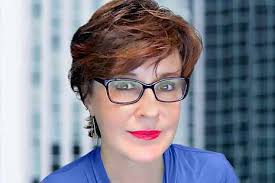 Rebecca Headrick's Instagram, Twitter & Facebook