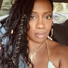 Cava is completely decorated for the Holidays!!