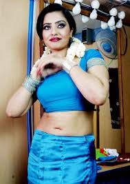 Tying your saree below the navel can make you look taller. Masala Actress Mumtaj Hot Navel Show In Saree Blouse Photos Indian Filmy Actress