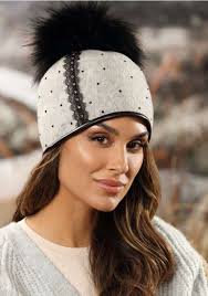 Willi Mona Handmade Ribbed Pom Pom Hat, Black