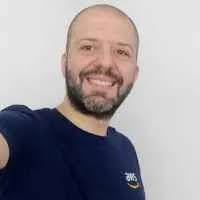 How to solve permission denied error when sharing late binding views in  Amazon Redshift Datashare?