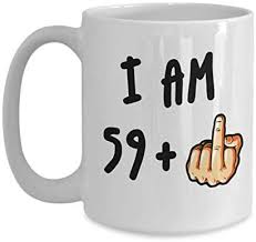 Grappig 60e Verjaardagscadeau Voor Vrouwen Mannen Draaien 60 Jaar Oude Koffiemok Beste Volwassen Zestig Aanwezig Party Cup Idee Voor Mama Vader Vrouw Man Nana Papaw Amazon Nl Wonen Keuken