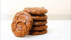 Bake these easy chocolate chip cookies from scratch for a truly exceptional chocolate experience. Brownie Cookies Reteta Simpla Fursecuri Cu Ciocolata Chocolate Cookies Robert Eisler Youtube