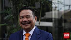 Di tengah pandemi corona, di awal juni, buronan itu melenggang santai masuk ke. Otto Hasibuan Diminta Keluarga Djoko Tjandra Jadi Pengacara