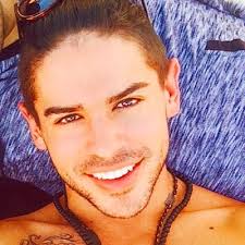 Jacob Ogden (@jacobblee)