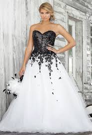 Black N White Wedding Dress Ekm50vh2 Jpg 660 969 Black White Wedding Dress Black Lace Wedding Black Wedding Dresses