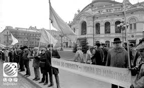 Українці створили "живий ланцюг Соборності" на мосту Патона в Києві - Цензор.НЕТ 5994