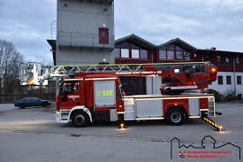 Ausser unserer großen gebrauchtwagenbörse, immobilien und dem wetterbericht, finden sie auf den folgenden webseiten auch aktuelle veranstaltungen inklusive kinovorstellungen. Neue Drehleiter Fur Die Freiwillige Feuerwehr Der Stadt Simbach A Inn Freiwillige Feuerwehr Stadt Simbach A Inn