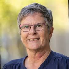 Cheers! Na veel bloed, zweet en tranen kan ik met trots zeggen dat ik ben  afgestudeerd aan de opleiding Tourism Management en mijn Bachelor of Arts  in de pocket heb! 🍾🥂 |