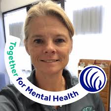 What women's groups or organizations need clothes donations in the local  area?