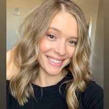 Hannah Doucet's Instagram, Twitter & Facebook