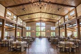 19 Rustic Illinois Wedding Venues See Prices Illinois Wedding Venues Chicago Wedding Venues Barn Wedding Venue
