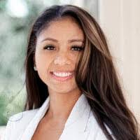 Mona Hyde's Instagram, Twitter & Facebook