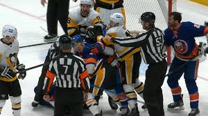 Penguins goalie tristan jarry made 37 saves in game 1. Penguins Islanders Have Huge Brawl In Game 3 Nbc Sports