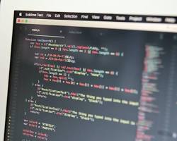 Obraz: Tworzenie kopii zapasowych danych dla bezpieczeństwa serwera Linux