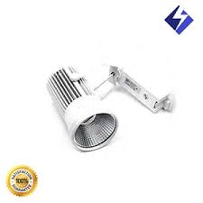 Dibandingkan dengan jenis lampu lainnya, lampu led merupakan jenis lampu yang paling hemat energi dan paling mahal. Jual Lampu Led Spot Light Rel Led 20 W White Warm White Ip 65 Toko Sinar Kemala Jakarta Indotrading