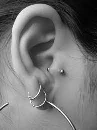 20 Tragus Piercings You Will Want In Your Life Tragus Piercings Piercings Piercing