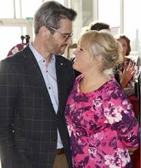 Nach 12 Jahren Und Drei Tochtern Maite Kelly Trennung Maite Kelly Fischer Hochzeit Mode Fur Vollschlanke