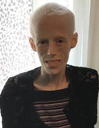 Tara Walters's Instagram, Twitter & Facebook