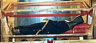 Que possamos rezar pelos que não sabem rezar, pelos que não podem rezar e pelos que não querem. Santa Rita De Casia O Cascia Santuarios Italianos