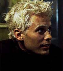 Bury him in the garden. Https I Pinimg Com Originals 72 E7 82 72e7824fbc766cd1317f3729f7692895 Gif In 2021 Jared Leto Movies Fight Club Fight Club 1999